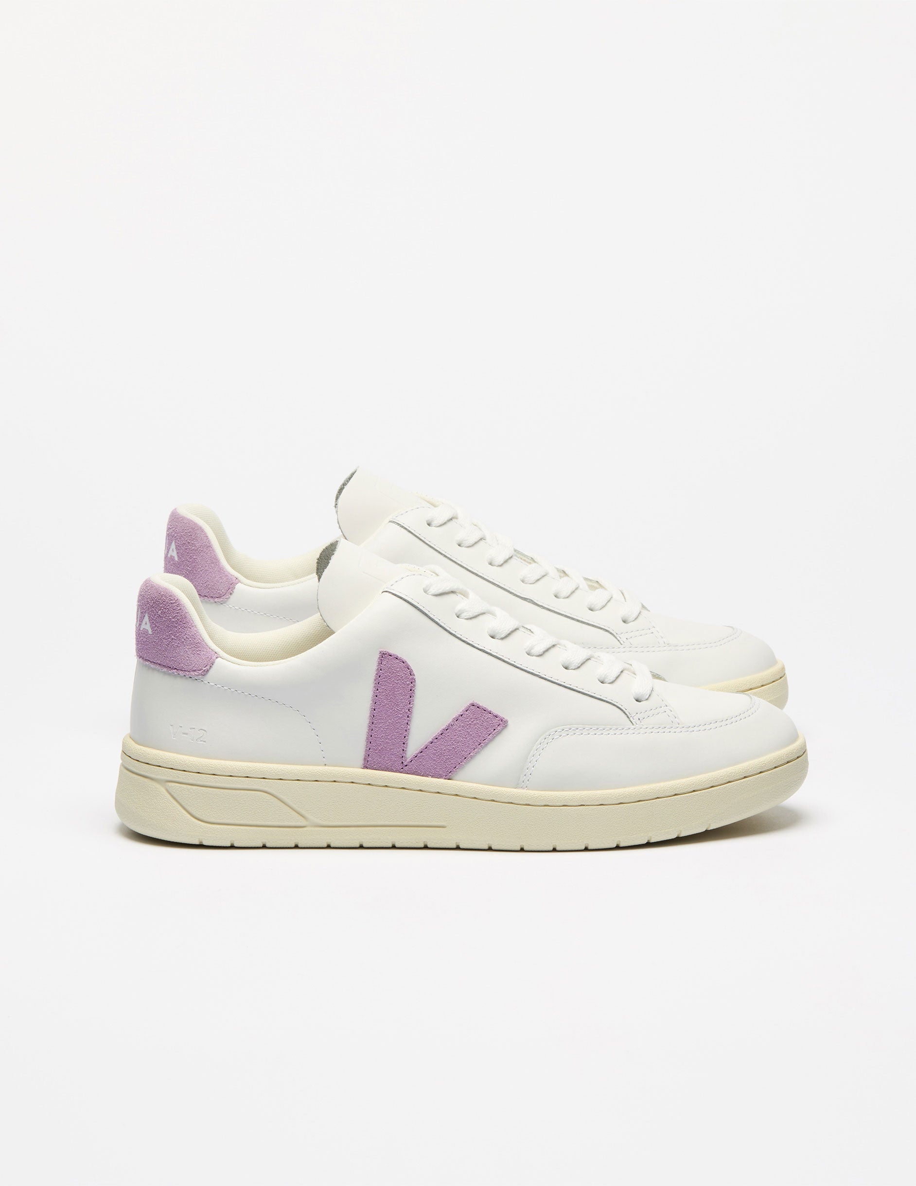 Veja V-12 Sneaker - Image 2