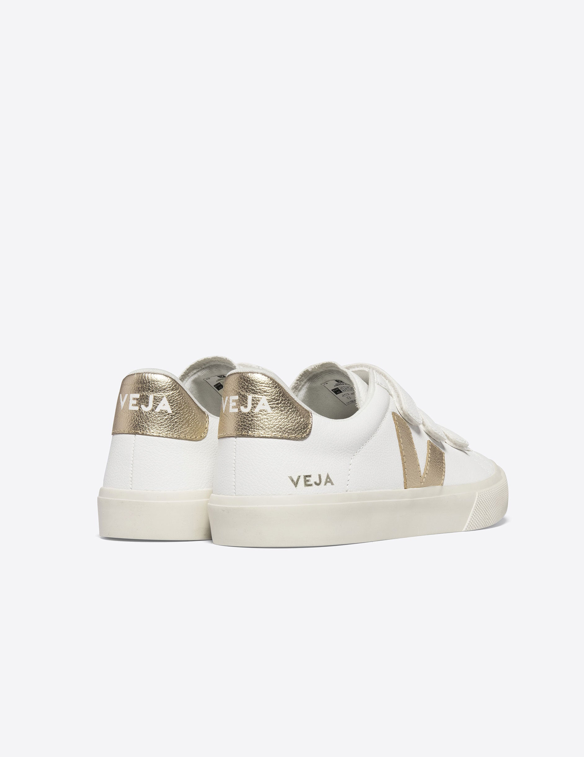 VEJA Recife Sneaker - Image 3
