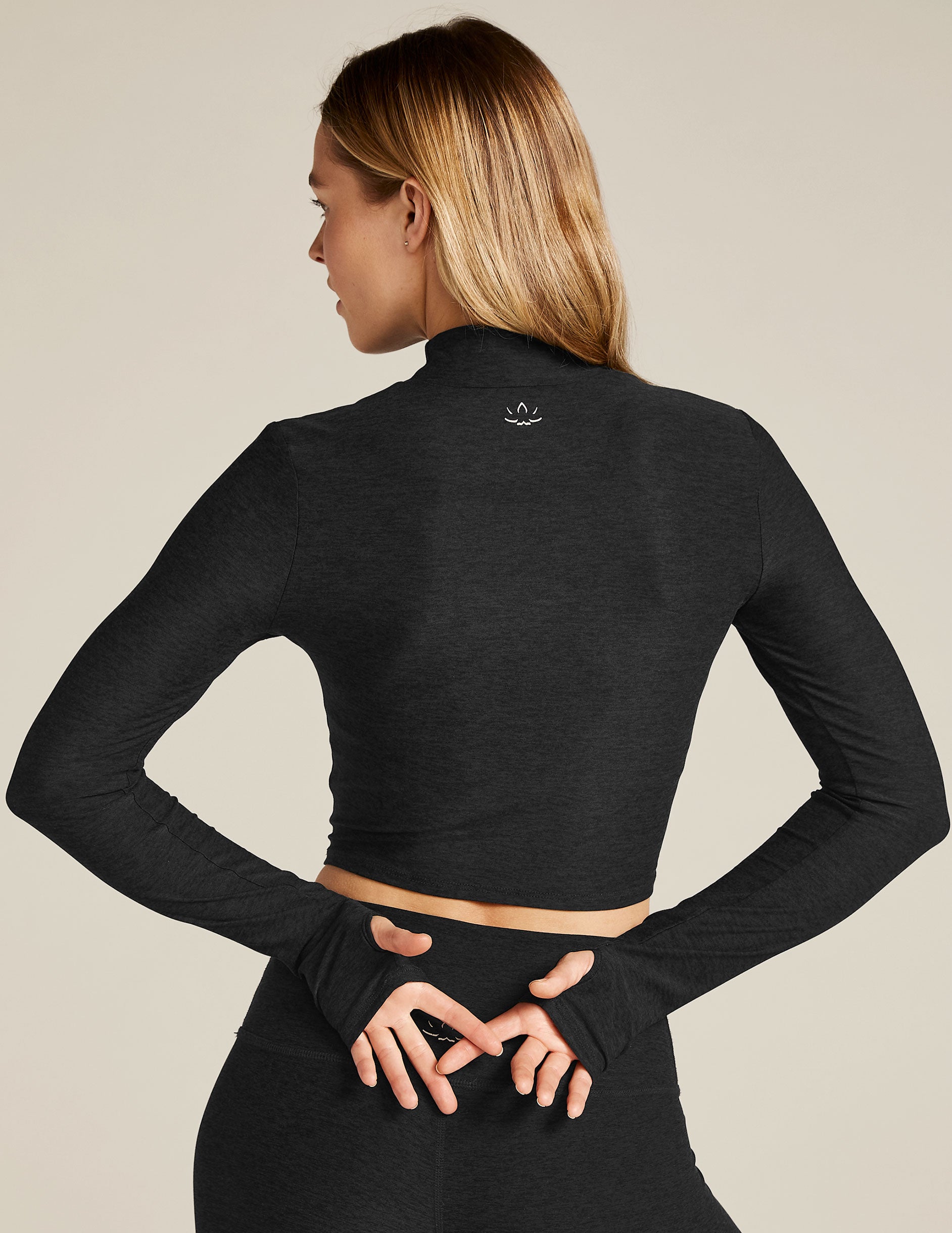 Featherweight Moving On Cropped Pullover - Image 4