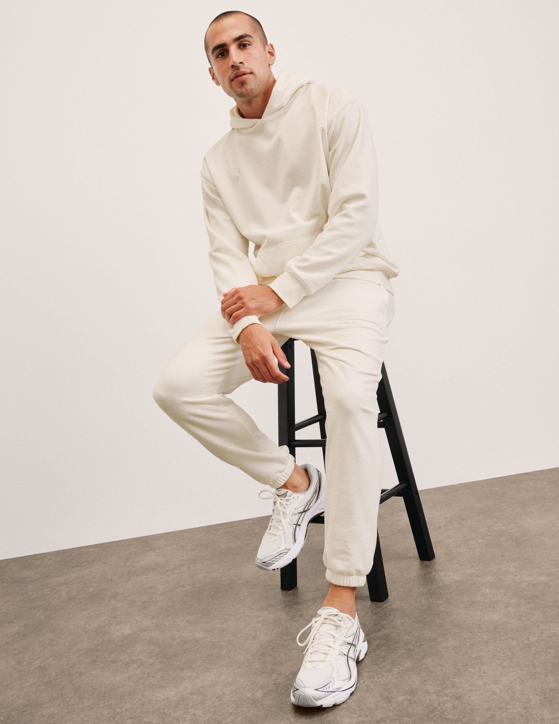 Classic Fleece Men's Jogger - Image 11