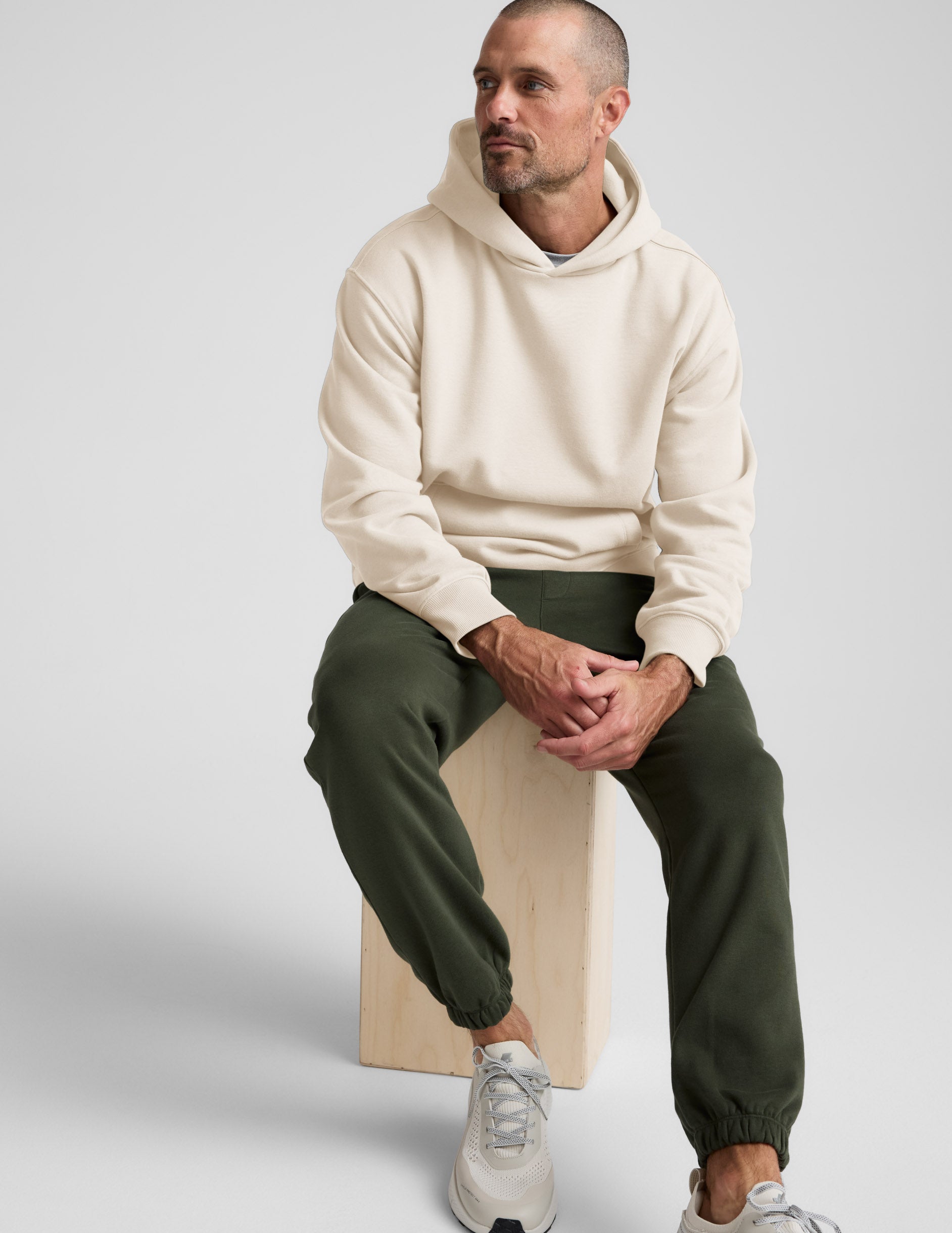 Classic Fleece Men's Jogger - Image 4