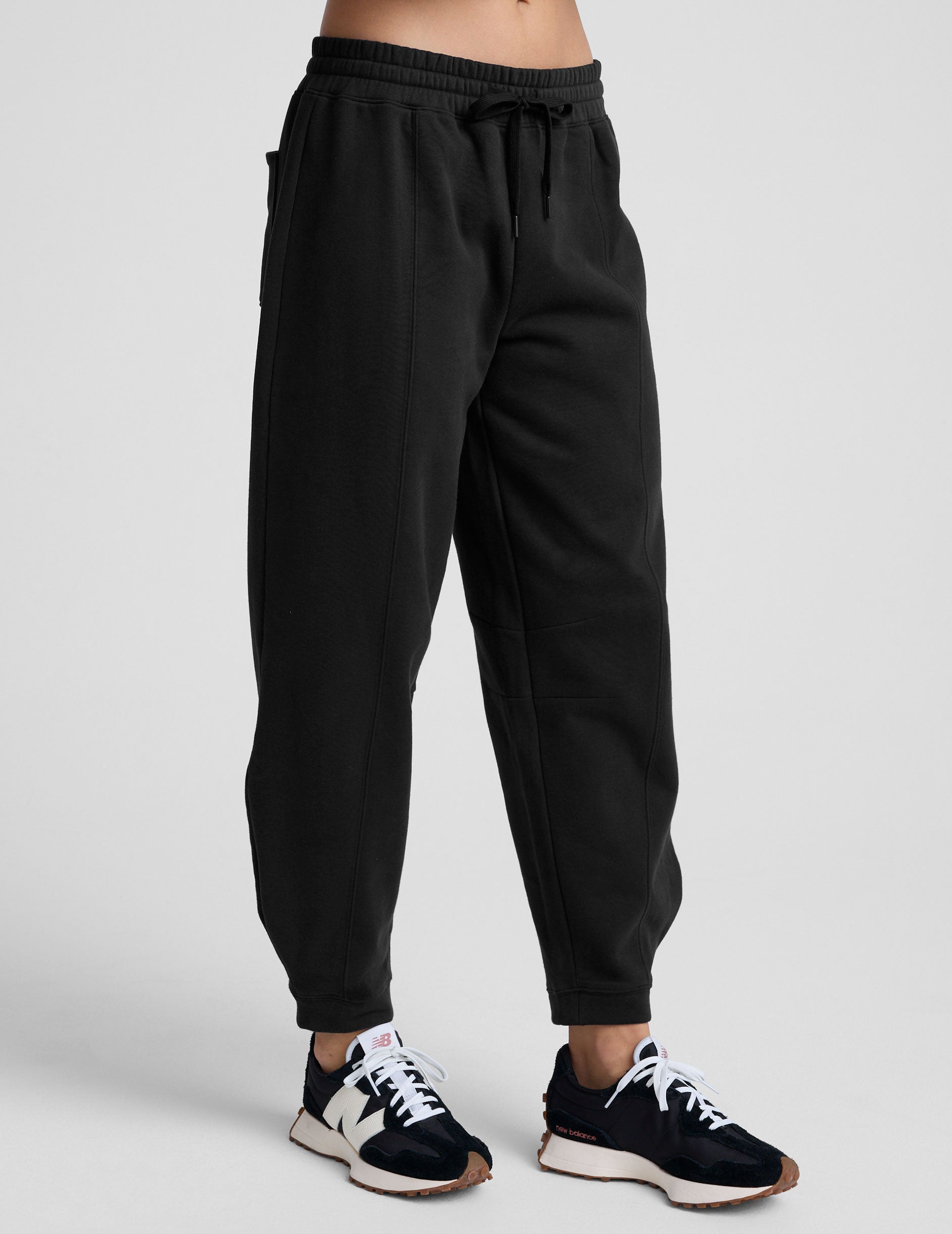 LuxeFleece Barrel Sweatpant - Image 3