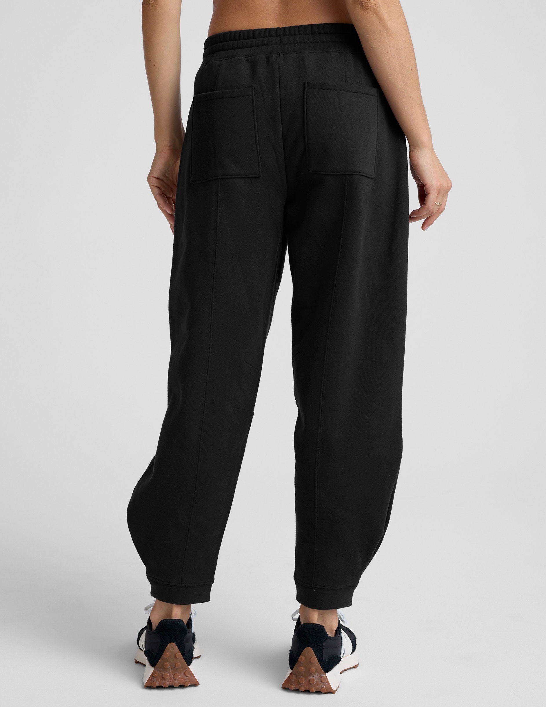 LuxeFleece Barrel Sweatpant - Image 4