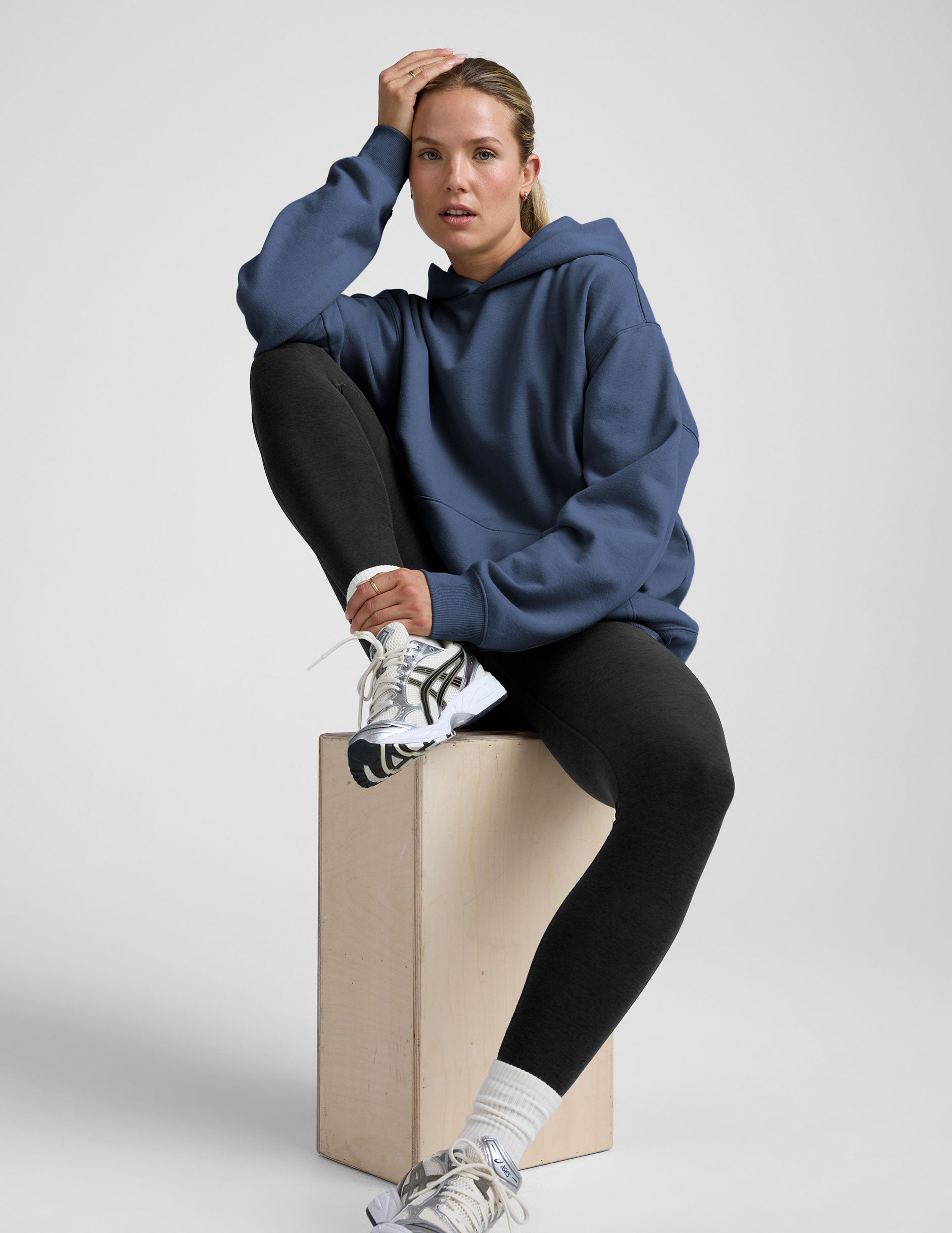LuxeFleece Classic Oversized Hoodie - Image 3