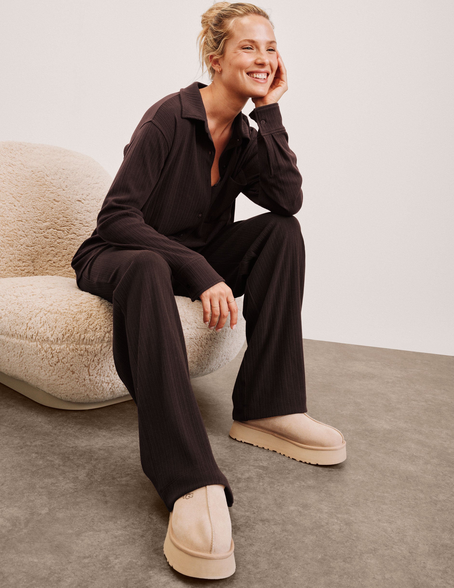Breathe Easy Ribbed Wide Leg Pant - Image 3