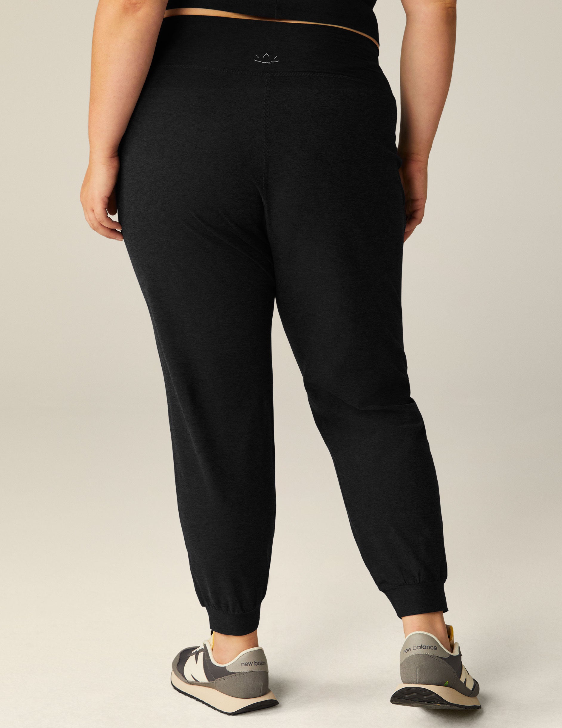 Spacedye Midi Jogger - Image 7