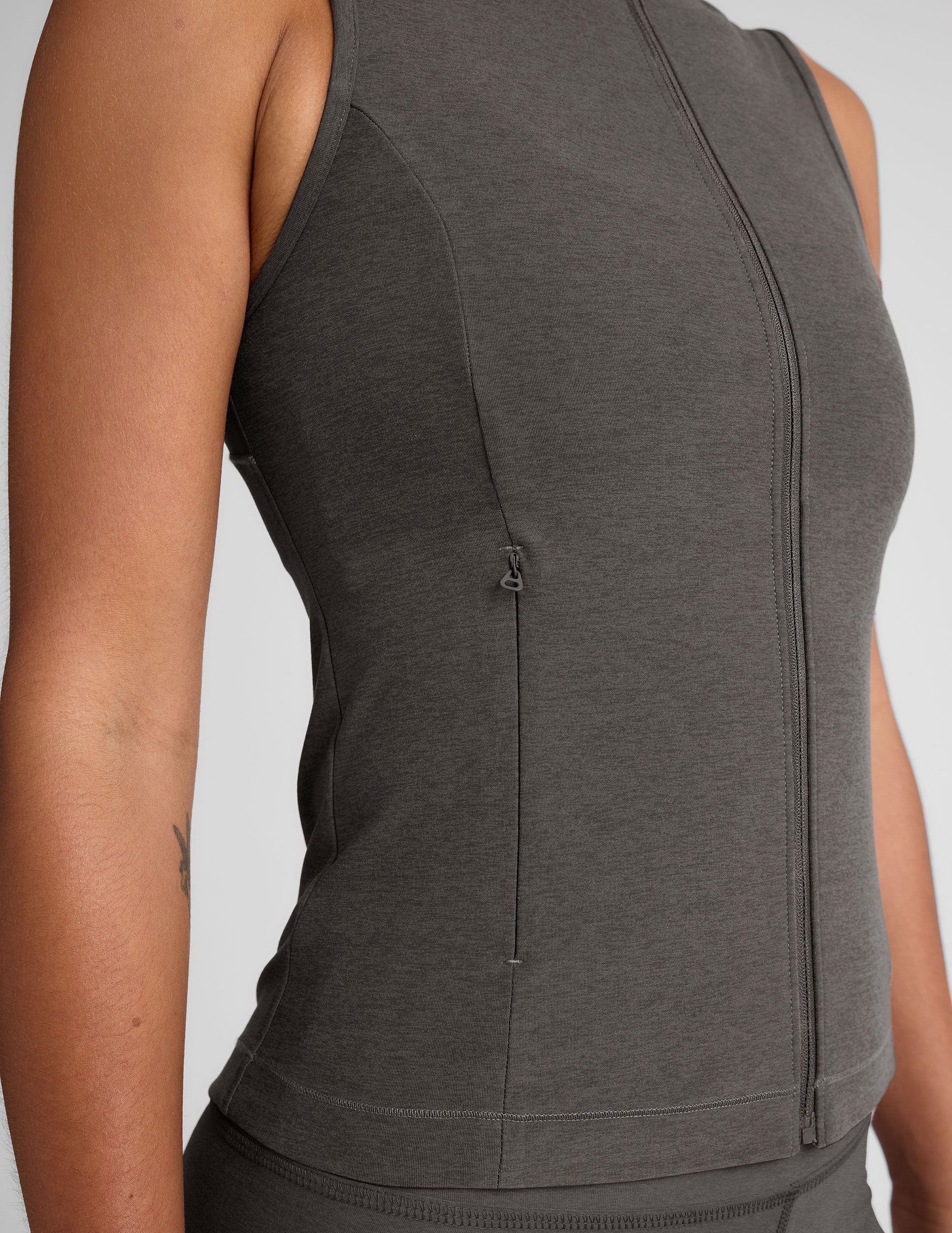 Venice Zip-Front Vest - Image 4