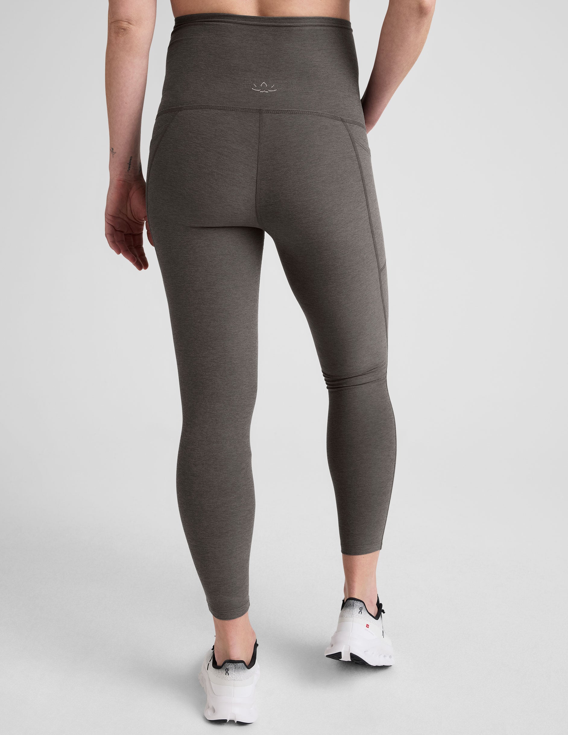 Spacedye Love the Bump Maternity Pocket Midi Legging - Image 4