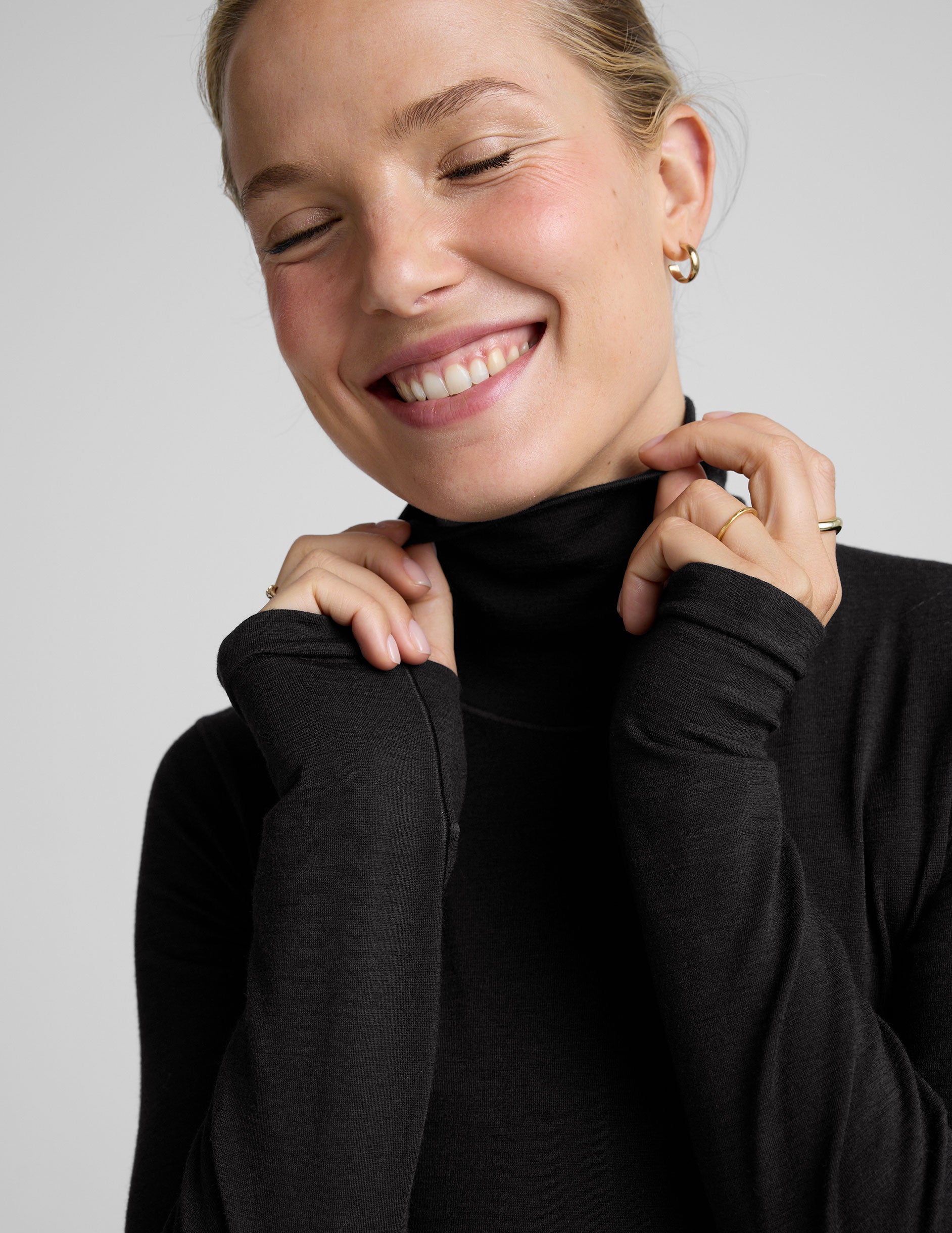 LuxeKnit Merino Wool Turtleneck - Image 5