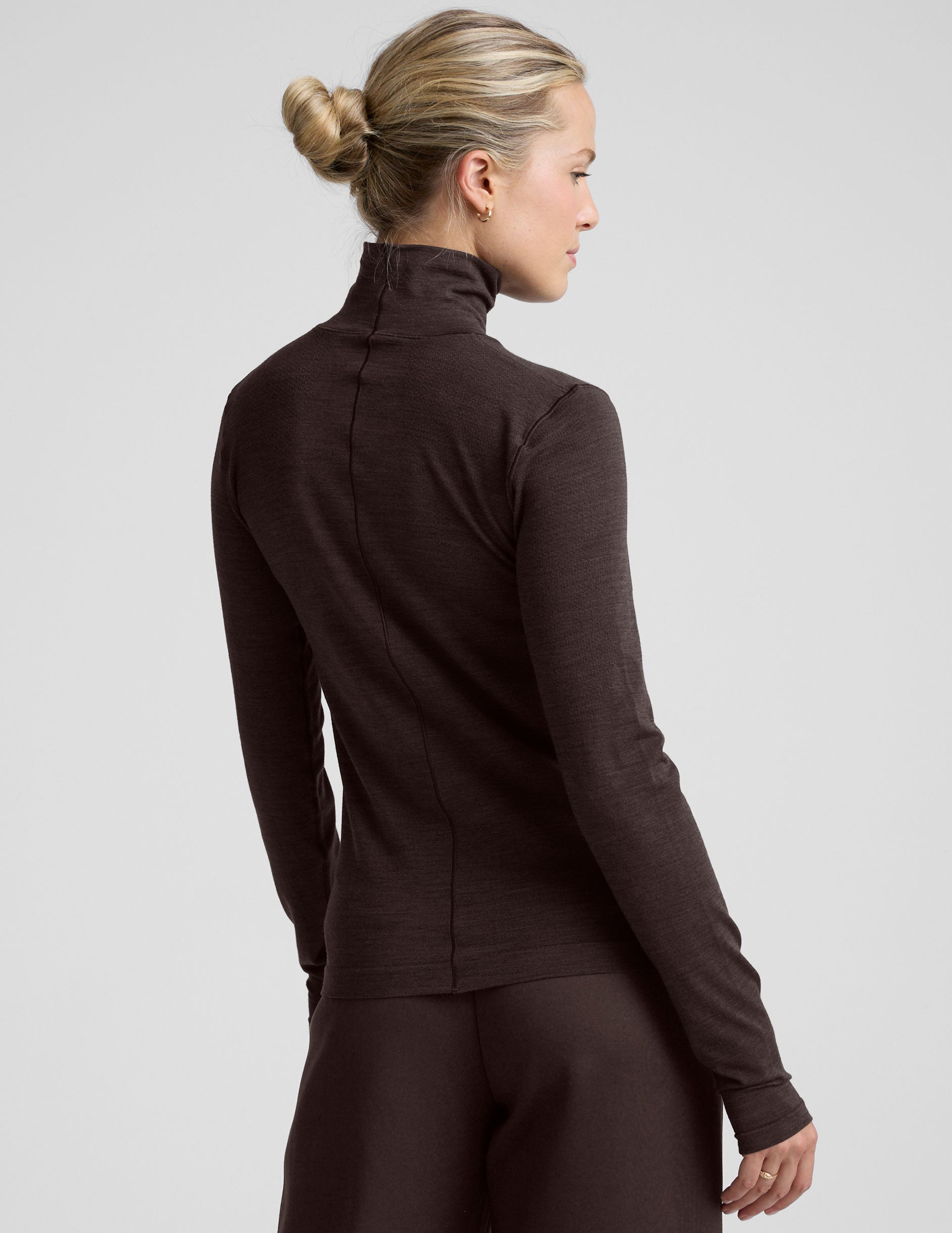 LuxeKnit Merino Wool Turtleneck - Image 3